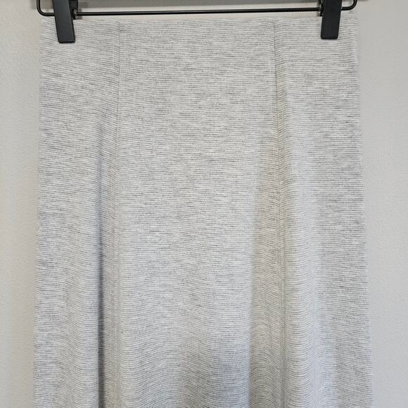 BCBG Skirt Size XS Gray White Micro Stripe Y2K Low Rise Stretchy Maxi Minimalist - Picture 2 of 9